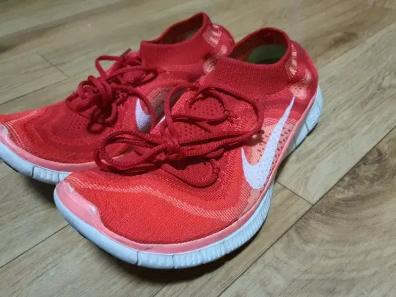 NIKE FREE나이키프리운동화250미리(EUR39)